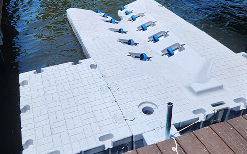 Snap Port drive-on jet ski dock sold by Snap Dock Nature Coast - in Weeki Wachee Snap Port drive-on jet ski dock sold by Snap Dock Nature Coast - in Weeki Wachee